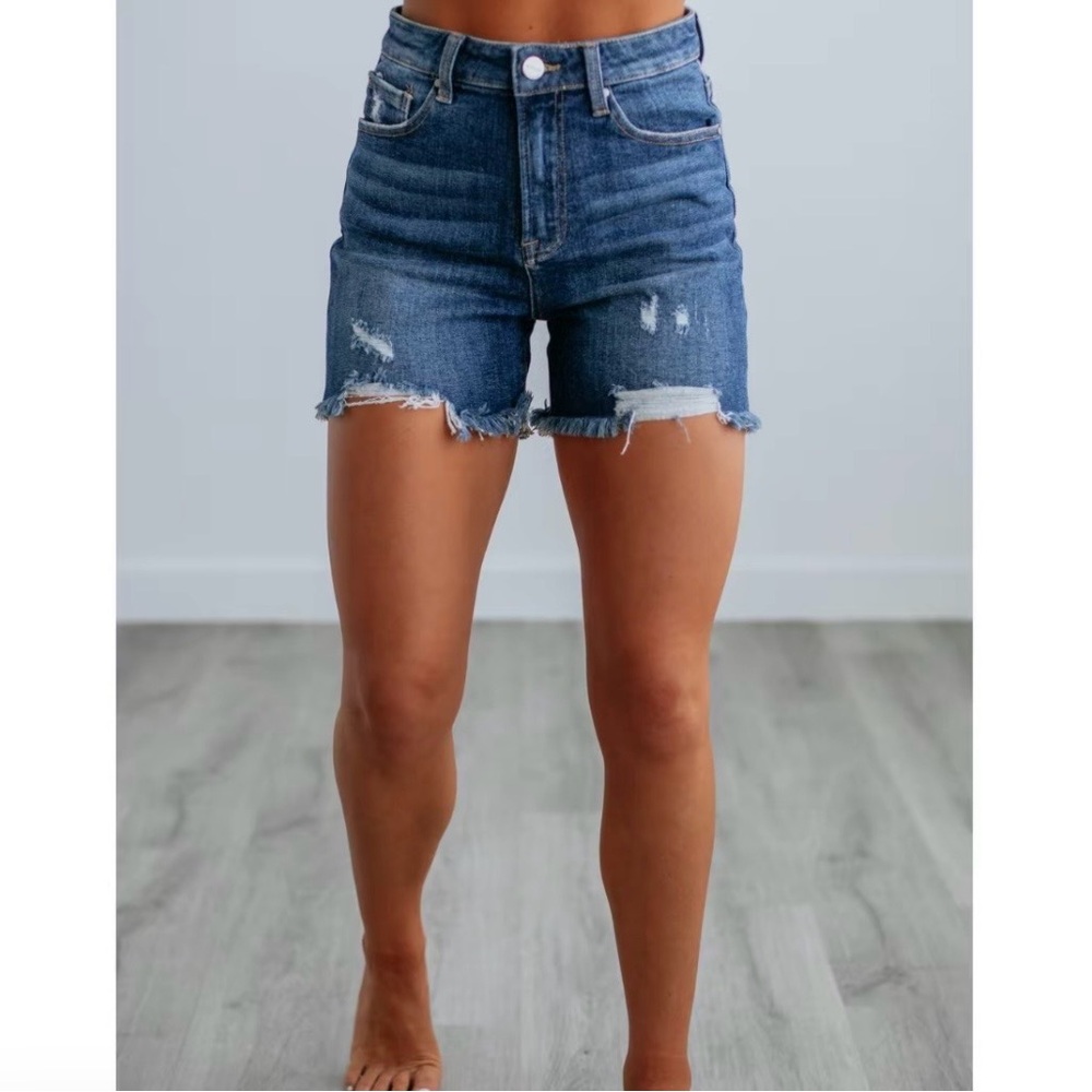 Risen Women’s Dark Wash Distressed Denim Shorts with Frayed Hem